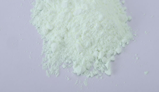 哪些因素會影響熒光增白劑的功能？